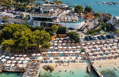 2-Bedroom Apartment with Pool Access in Ksamil-Aqua Vista Residence